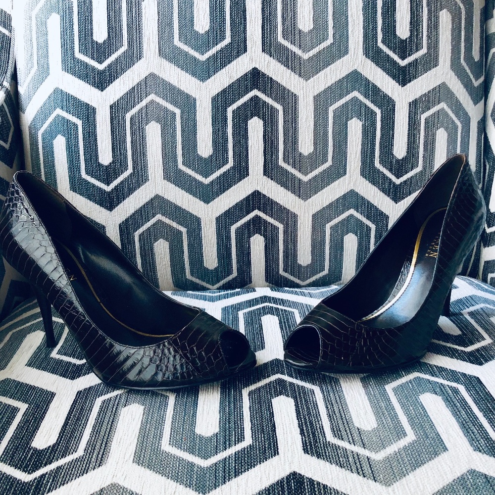 NEW Ralph Lauren Brown Snakeskin Open Toe Pumps